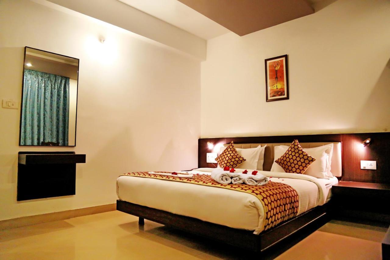 Narayans Leela Inn Udaipur Exterior foto